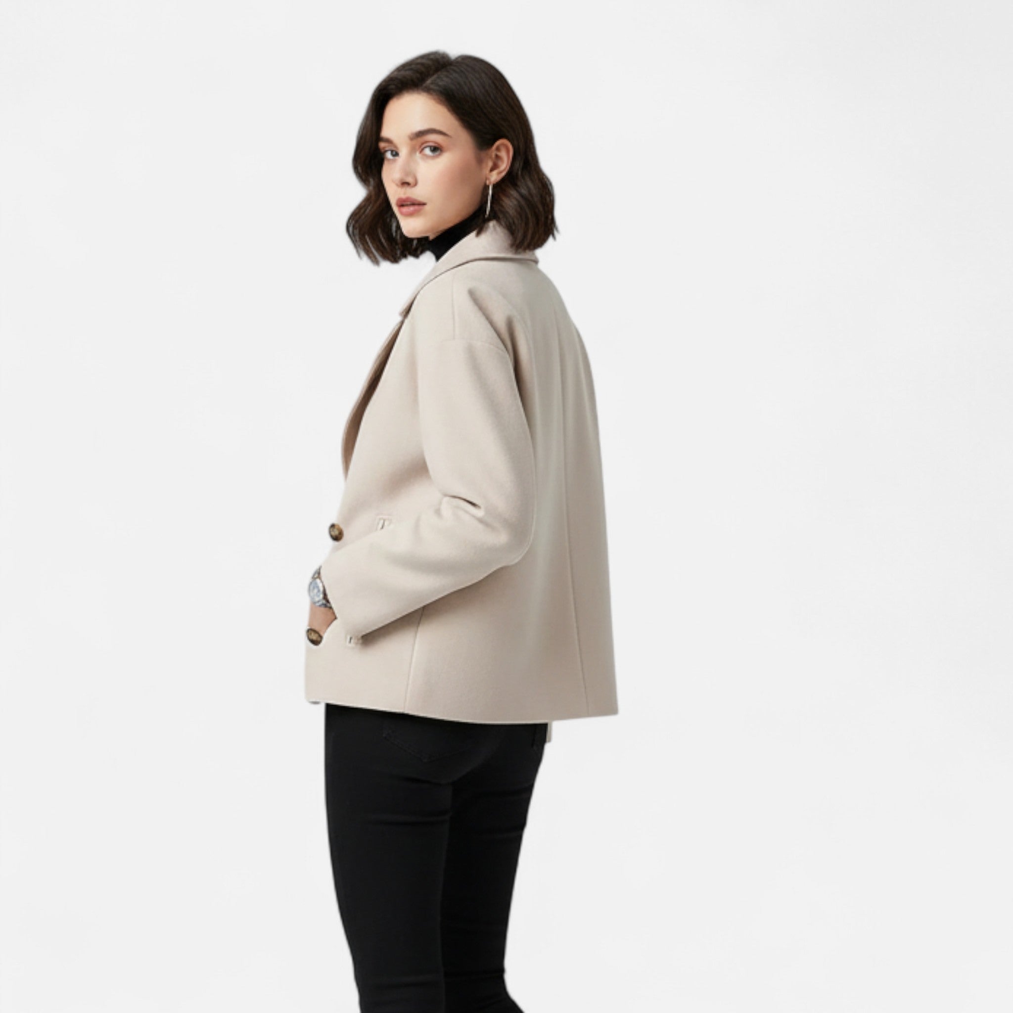 Larnor | Damen Kurzer Doppelreiher-Trenchcoat – Kultivierte Modernität